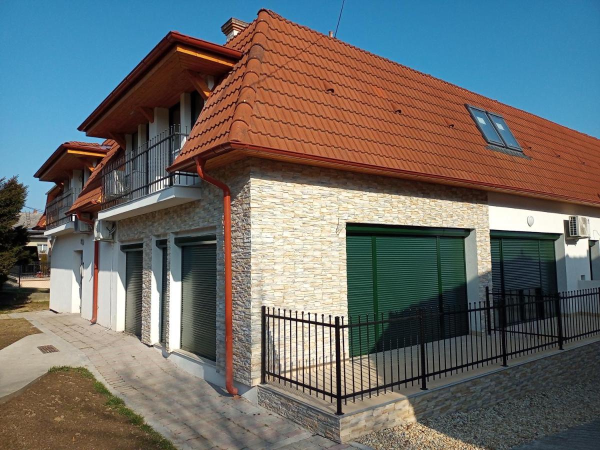 Szellorozsa Apartman Fonyód Exteriör bild